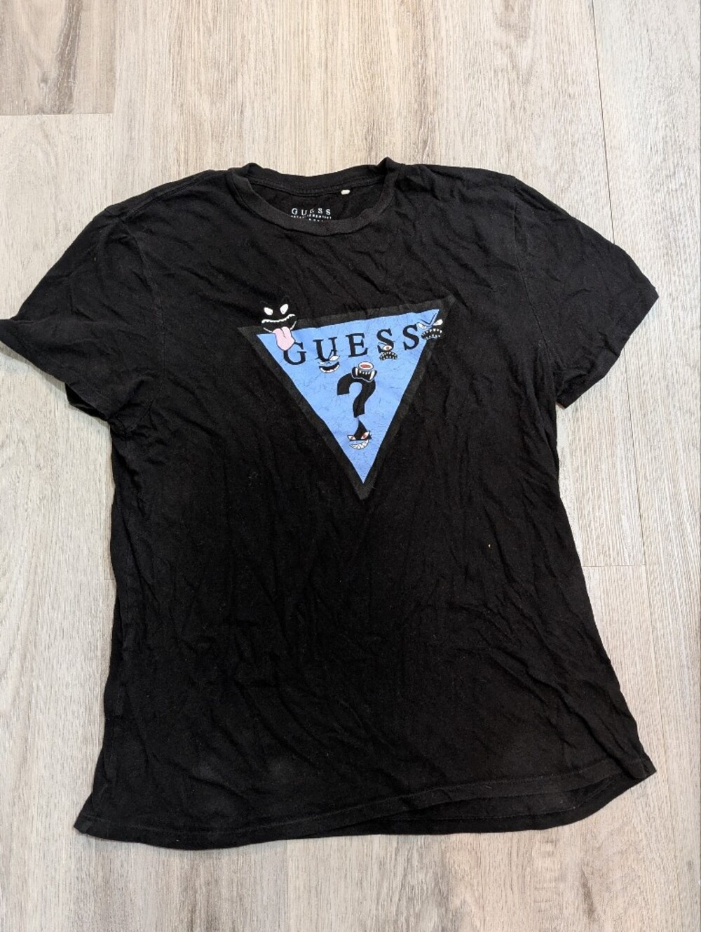 ✨3/$20✨ Guess Black Tee with Light Blue Triangle Logo - Size Large